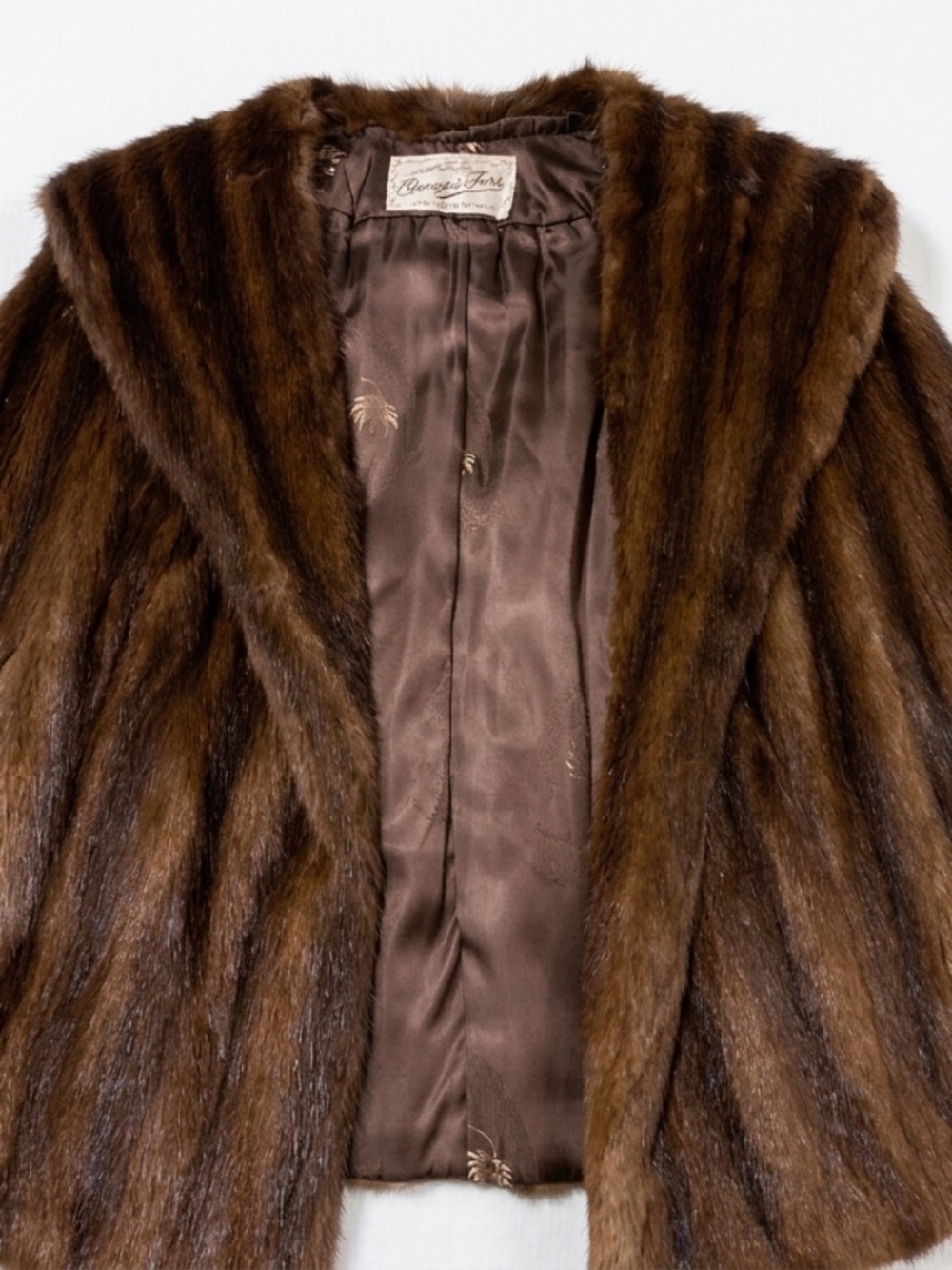Vintage George’s Furs Real Mink Fur Capelet Cape Brown Shawl Jacket Wedding Wrap